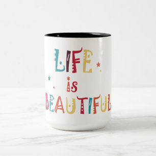 Tasse 2 Couleurs la vie de texte coloré est belle et les étoiles