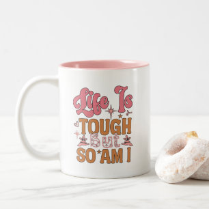 Tasse 2 Couleurs La Vie Est Difficile, Mais Moi Aussi
