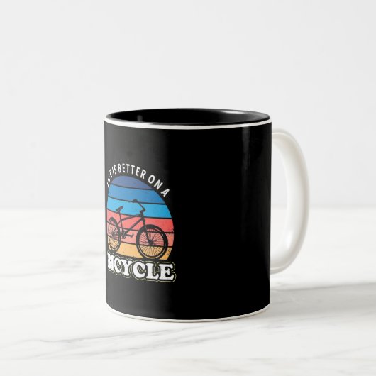 Tasse 2 Couleurs La Vie Est Mieux À Vélo (Devant droit)