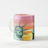 Tasse 2 Couleurs Lady Liberty sur le ciel rose (Devant gauche)