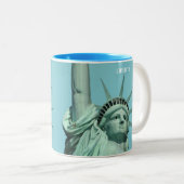 Tasse 2 Couleurs Lady Liberty sur Sky Blue (Devant droit)