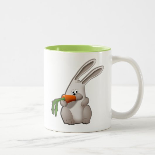 Tasse 2 Couleurs Lapin mangeant une carotte (Droit)