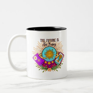Tasse 2 Couleurs L'avenir est Crystal Ball non binaire