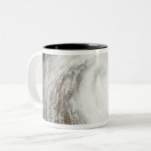 Tasse 2 Couleurs Le cyclone Laurence s'éloigne de l'intérieur (Devant gauche)