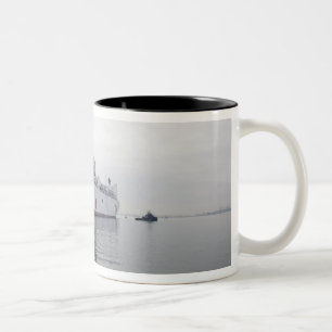Tasse 2 Couleurs Le navire-hôpital militaire de commande de