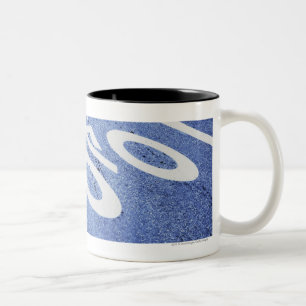 Tasse 2 Couleurs Le plan rapproché d'une bicyclette se connectent