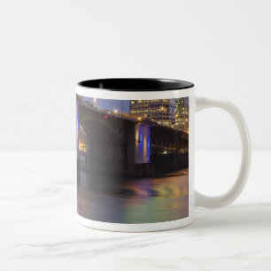 Tasse 2 Couleurs Le pont Morrison sur la rivière Willamette