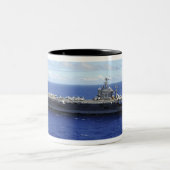 Tasse 2 Couleurs Le porte-avions USS Abraham Lincoln 2 (Centre)