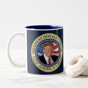 Tasse 2 Couleurs Le président Donald Trump 2020 garde l'Amérique gr