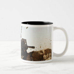 Tasse 2 Couleurs le soldat engage les forces ennemies