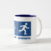 Tasse 2 Couleurs Le Travail Est Important, Le Rollerblading Est Imp (Devant droit)