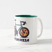 Tasse 2 Couleurs Le Vélo Passe Sur La Pizza (Devant droit)