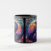 Tasse 2 Couleurs Le vitrail du corbeau effrayant (Centre)