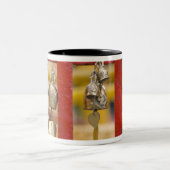 Tasse 2 Couleurs Les cloches bouddhiques du temple Doi Suthep (Centre)