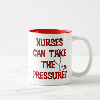 Tasse 2 Couleurs Les infirmières peuvent prendre la pression