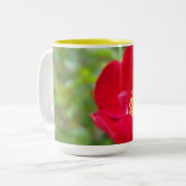Tasse 2 Couleurs Les roses sont de la Musique Rouge (Devant gauche)