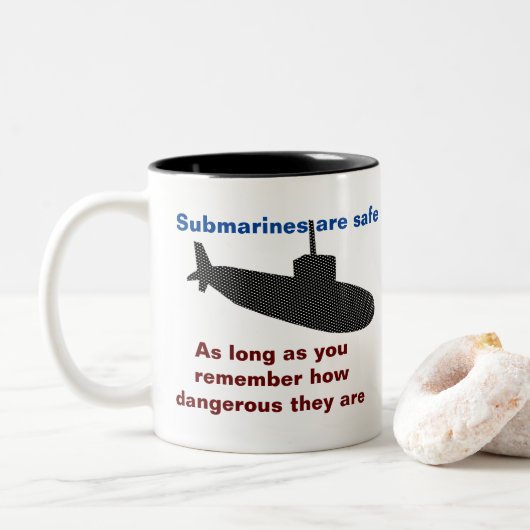 Tasse 2 Couleurs Les sous-marins sont sûrs (Avec donut)