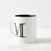 Tasse 2 Couleurs Lettre M - noir de damassé (Devant gauche)