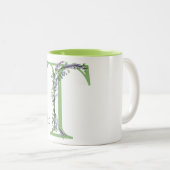 Tasse 2 Couleurs Lettre monogramme T de la Lavande d'Eucalyptus (Devant droit)