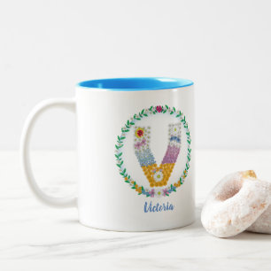 Tasse 2 Couleurs Lettres de fleurs Initiale "V" avec nom personnali