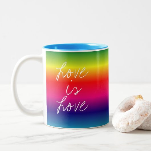 Tasse 2 Couleurs LGBTQ Rainbow Love is Love (Avec donut)