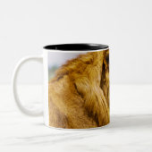 Tasse 2 Couleurs Lion se trouvant sur une roche (Gauche)
