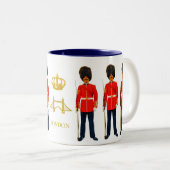 Tasse 2 Couleurs Londres, Angleterre Crown & Yeomen Warders (Devant droit)
