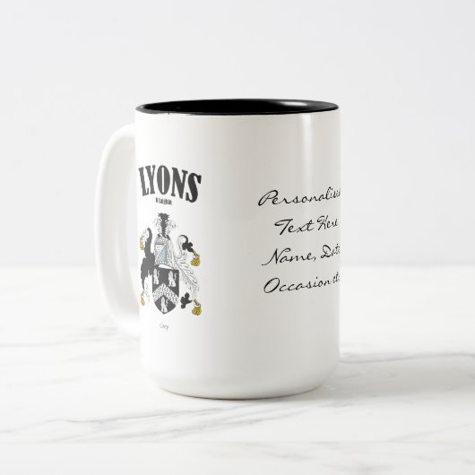 Tasse 2 Couleurs Lyons Family Crest, Traduction & Signification (Devant gauche)