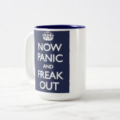 Tasse 2 Couleurs Maintenant la panique et Freak (Devant gauche)
