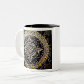 Tasse 2 Couleurs Mandala Design dessiné à la main (Devant gauche)