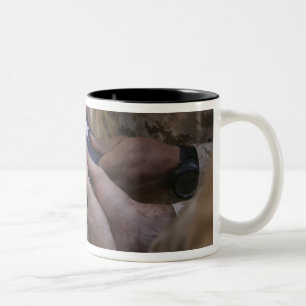 Tasse 2 Couleurs Marines plient un drapeau américain