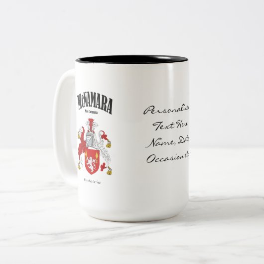 Tasse 2 Couleurs McNamara Family Crest, Traduction & Signification (Devant gauche)