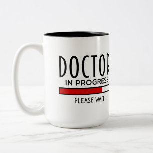 Tasse 2 Couleurs Médecin drôle en cours, veuillez patienter École d