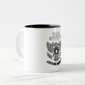 Tasse 2 Couleurs Membre de l'équipe Bennett (Devant gauche)