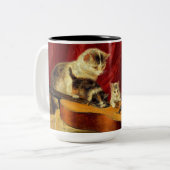 Tasse 2 Couleurs Mère Chat et chatons Jouer avec la guitare (Devant gauche)