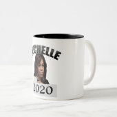 Tasse 2 Couleurs Michelle Obama pour le président 2020 (Devant droit)