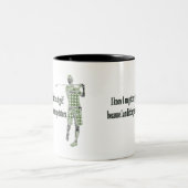 Tasse 2 Couleurs Mieux se rendre au golf (Centre)