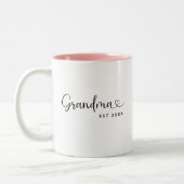 Tasse 2 Couleurs Minimalist Grandma Established Elegant Script (Gauche)