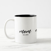 Tasse 2 Couleurs Mom Established New Mom Script Gift (Gauche)