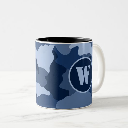 Tasse 2 Couleurs Monogramme de camouflage bleu initial (Devant droit)