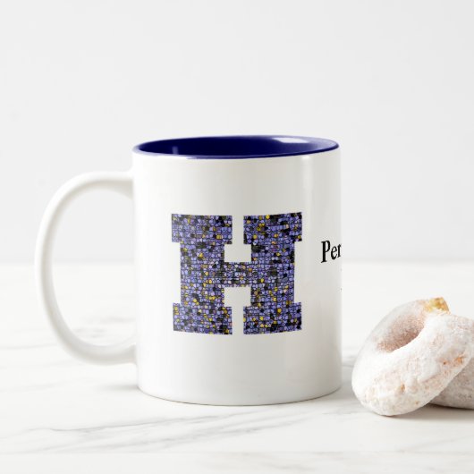 Tasse 2 Couleurs Monogramme en verre de mosaïque Lettre initiale H (Avec donut)