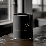 Tasse 2 Couleurs Monogramme minimaliste classique élégant en or noi<br><div class="desc">Élevez votre routine matinale avec notre Monogramme minimaliste moderne noir et or Nom de la tasse de café. Cette tasse élégante et élégante apporte une touche d'élégance contemporaine à votre rituel du café quotidien. Conçu dans un esprit de qualité, il présente un design minimaliste en noir et blanc classique, ce...</div>