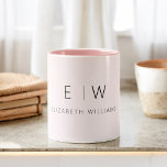 Tasse 2 Couleurs Monogramme minimaliste rose vif<br><div class="desc">Élevez votre routine matinale avec notre moût de café rose rose moderne minimaliste Monogramme Nom. Cette tasse élégante et élégante apporte une touche d'élégance contemporaine à votre rituel du café quotidien. Conçu dans un esprit de qualité, il présente un design minimaliste en rose vif classique, ce qui en fait un...</div>