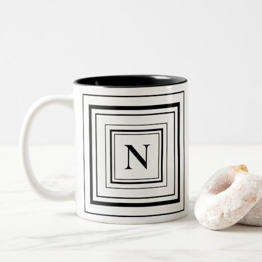Tasse 2 Couleurs Monogramme Noir et Blanc Classique Monogramme Carr (Avec donut)