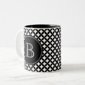 Tasse 2 Couleurs Monogramme personnalisé noir et blanc (Devant gauche)