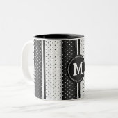 Tasse 2 Couleurs Monogramme Pois noir et blanc (Devant gauche)
