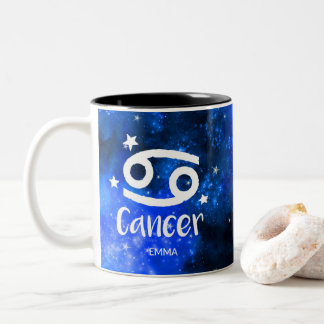 Tasse 2 Couleurs Monogramme, signe du cancer du zodiaque, galaxie b