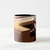 Tasse 2 Couleurs Moteur de Johnson, classique en bois de bateau (Centre)