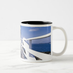 Tasse 2 Couleurs NA, États-Unis, Maine, Port Clyde. Marshall Point