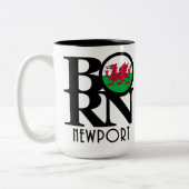 Tasse 2 Couleurs NÉ Newport Wales 15oz (Gauche)